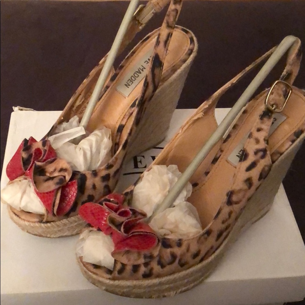 Steve Madden wedge